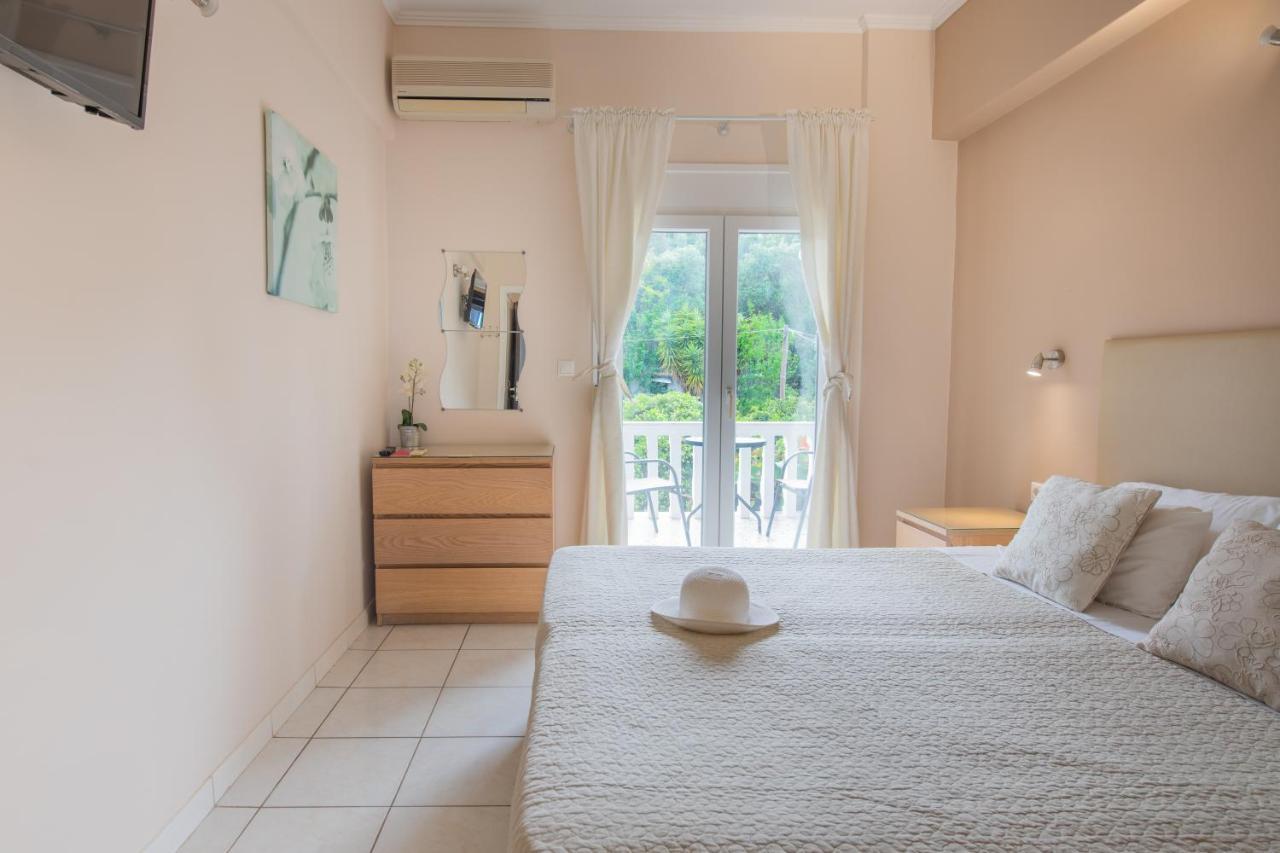 Galini Beach Studios And Penthouse Месонги Экстерьер фото