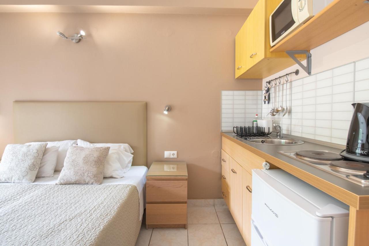 Galini Beach Studios And Penthouse Месонги Экстерьер фото