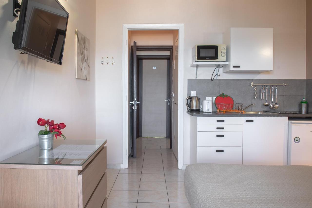 Galini Beach Studios And Penthouse Месонги Экстерьер фото