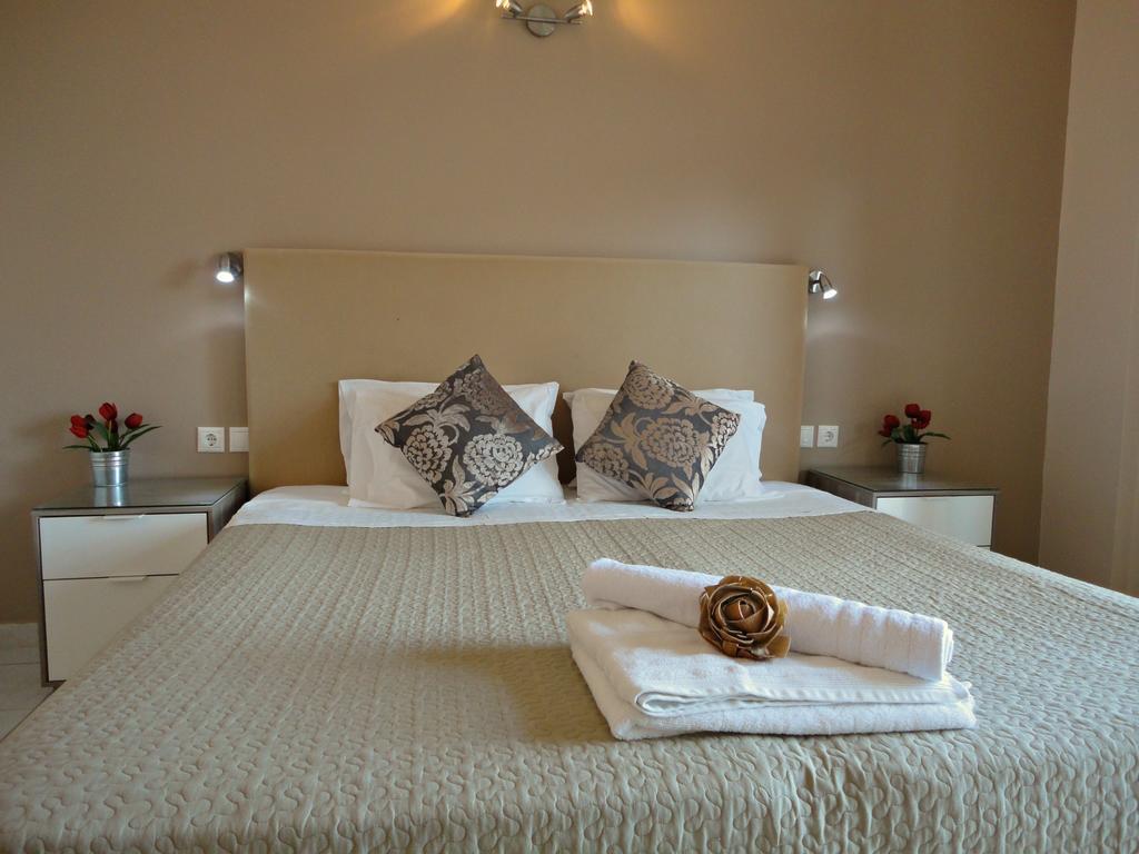 Galini Beach Studios And Penthouse Месонги Номер фото